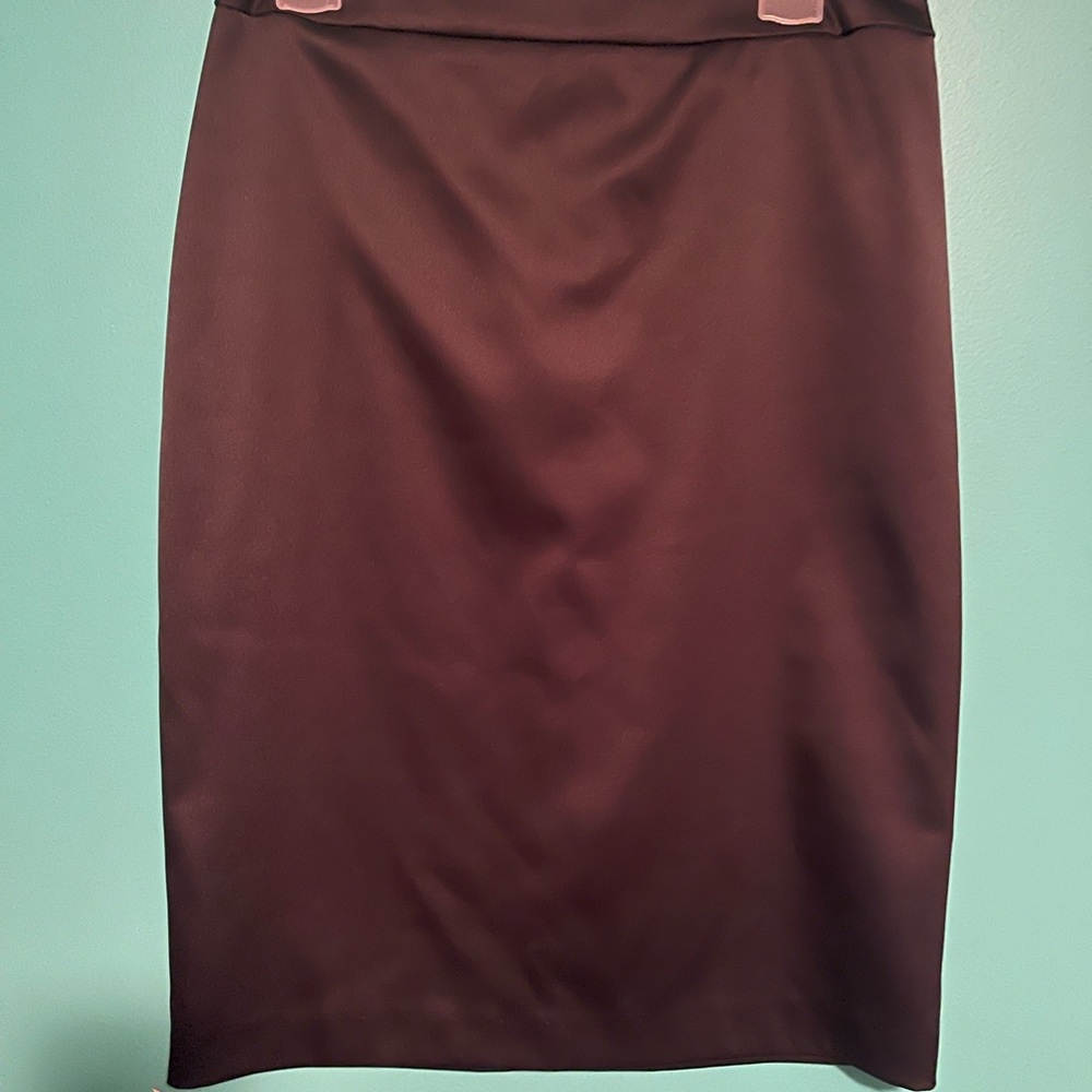 🛑Black Fitted Pencil Skirt🛑 - Picture 2 of 7
